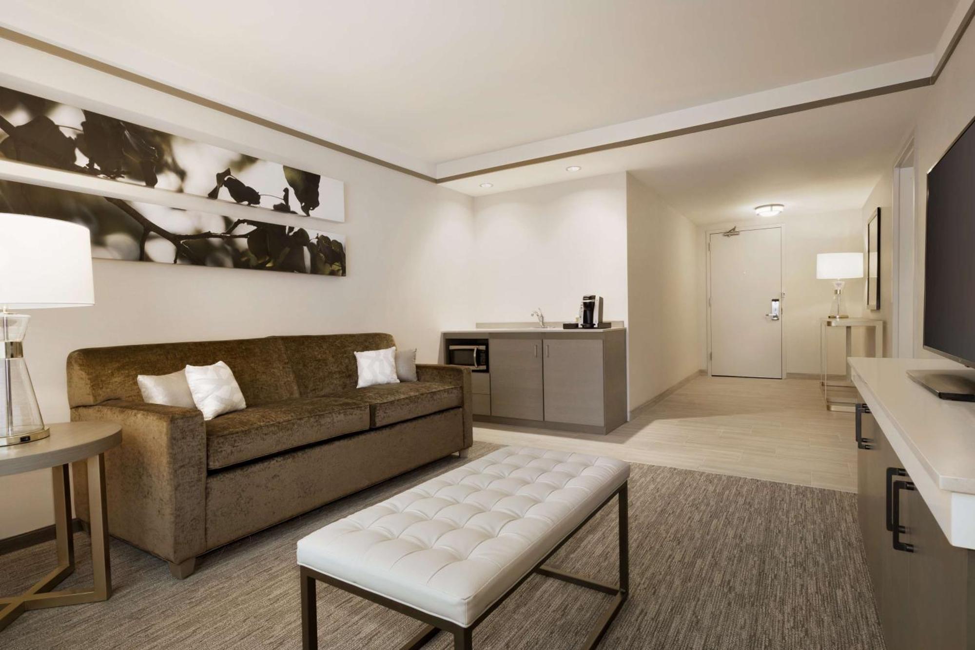 Hilton Garden Inn Newtown Square Radnor מראה חיצוני תמונה