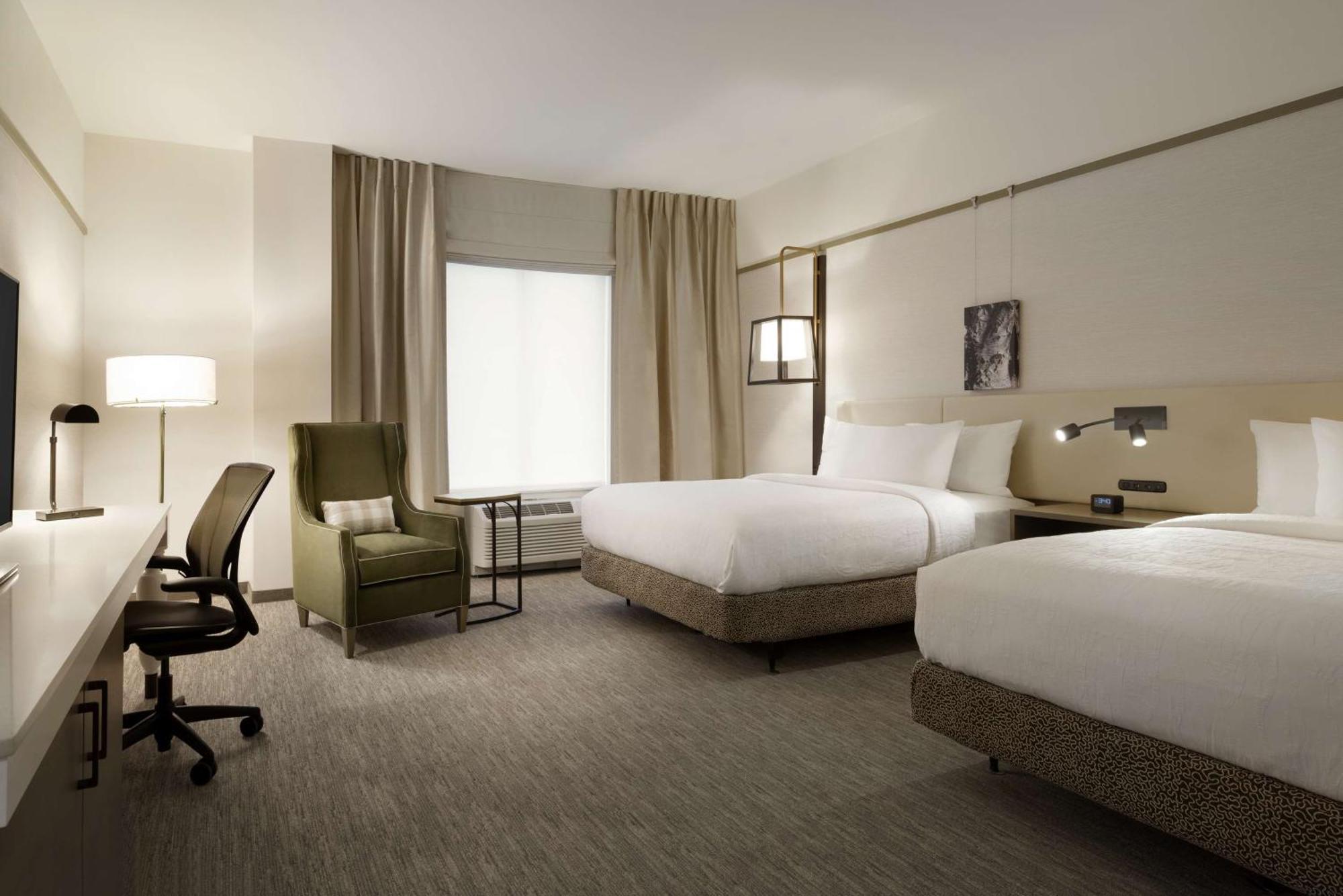Hilton Garden Inn Newtown Square Radnor מראה חיצוני תמונה