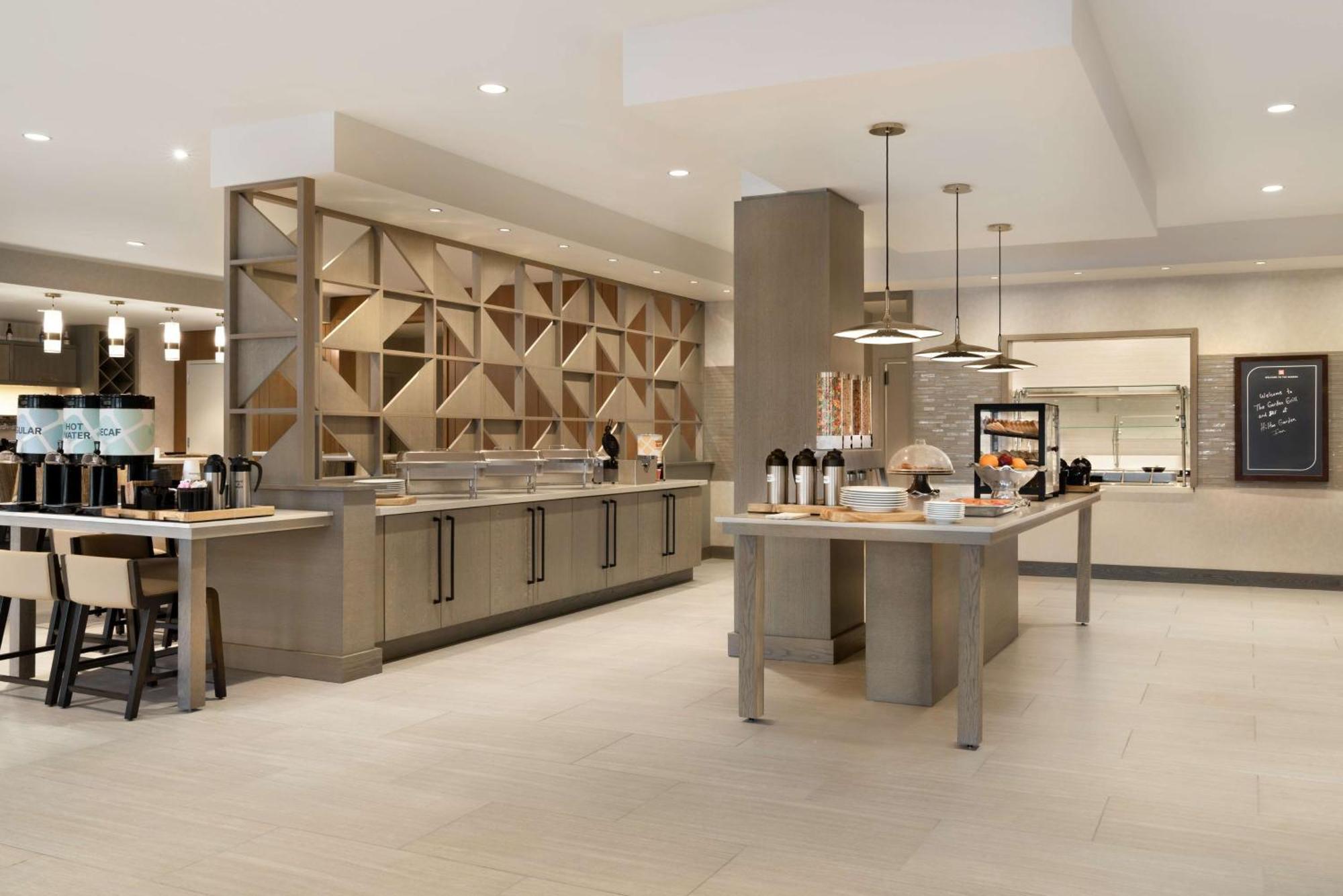 Hilton Garden Inn Newtown Square Radnor מראה חיצוני תמונה