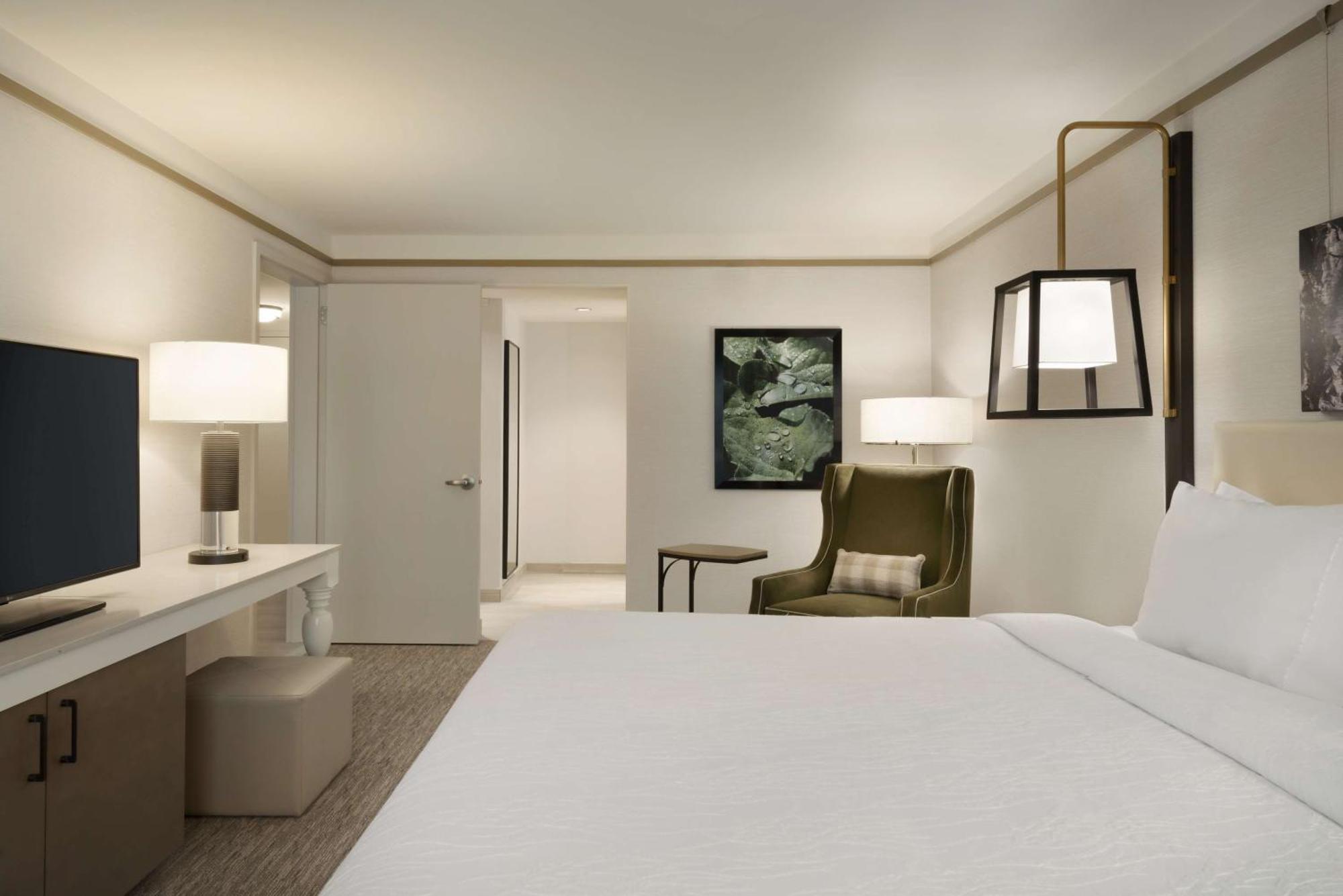 Hilton Garden Inn Newtown Square Radnor מראה חיצוני תמונה