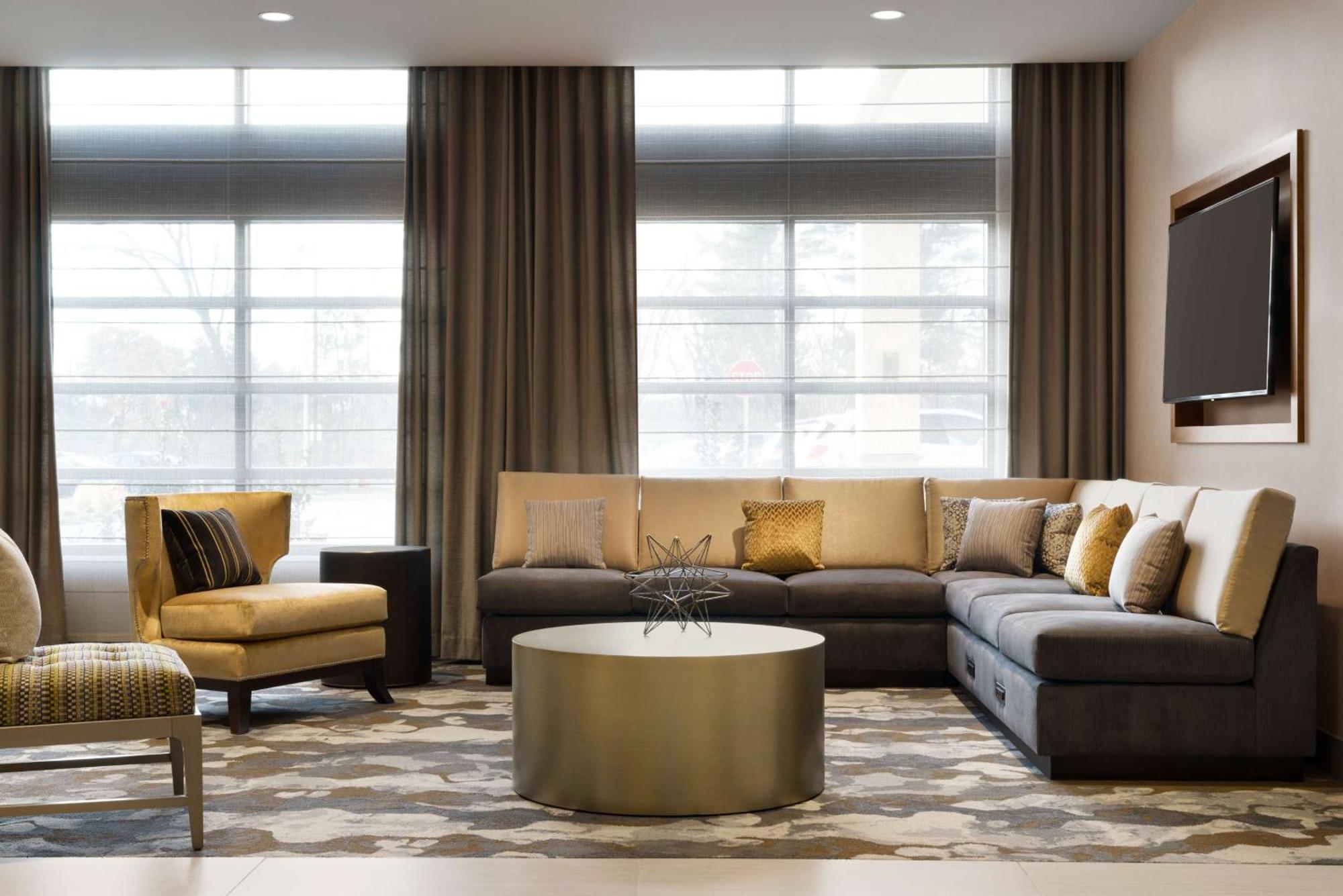 Hilton Garden Inn Newtown Square Radnor מראה חיצוני תמונה