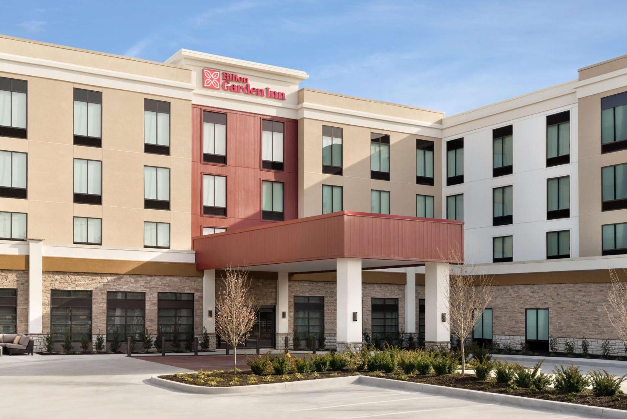 Hilton Garden Inn Newtown Square Radnor מראה חיצוני תמונה