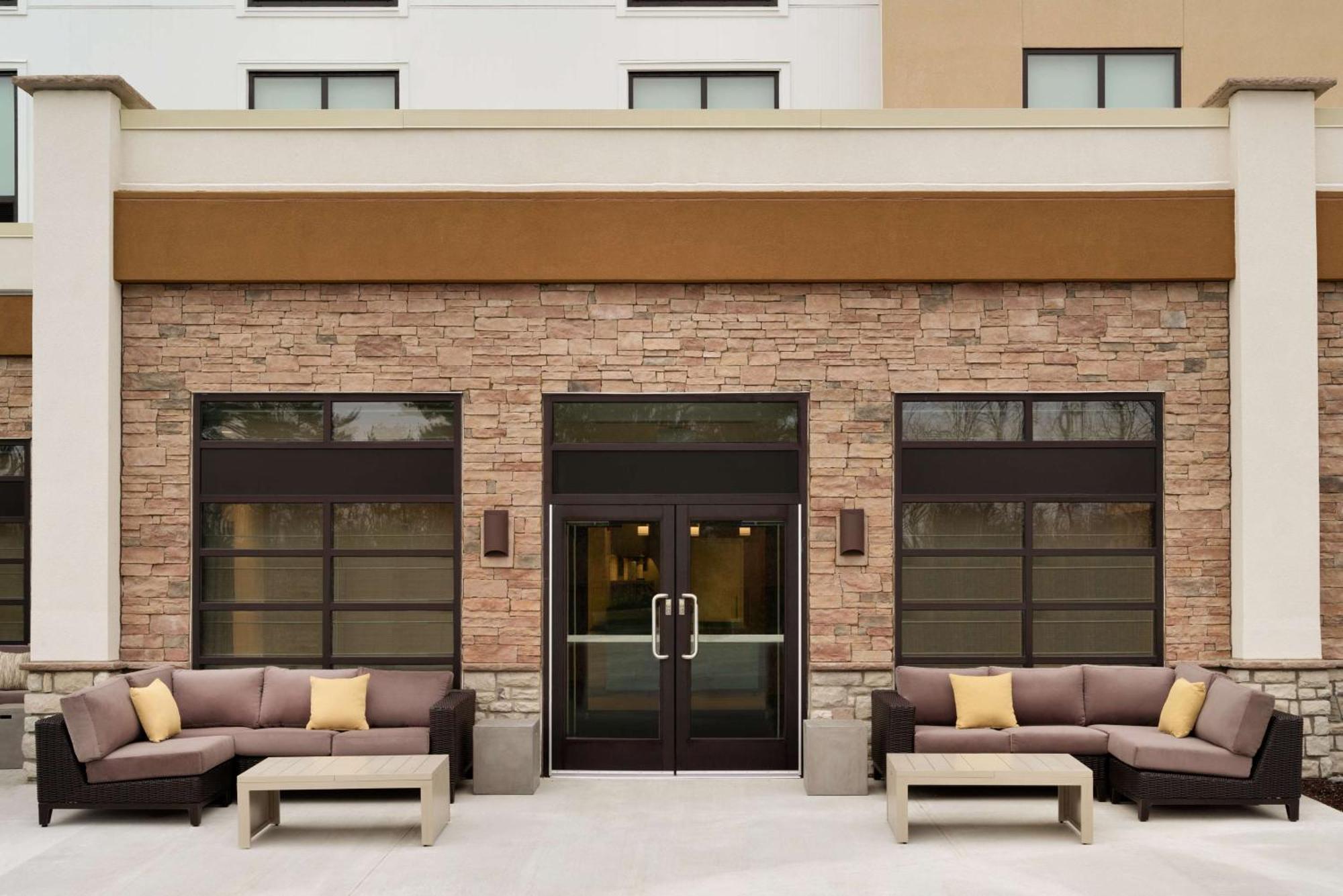 Hilton Garden Inn Newtown Square Radnor מראה חיצוני תמונה